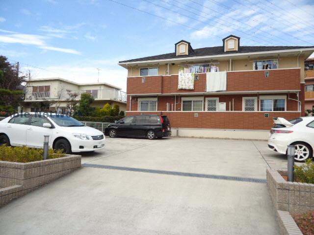 駐車場　駐車場