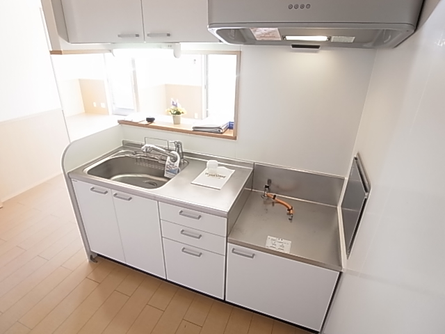 キッチン　同物件・別物件写真