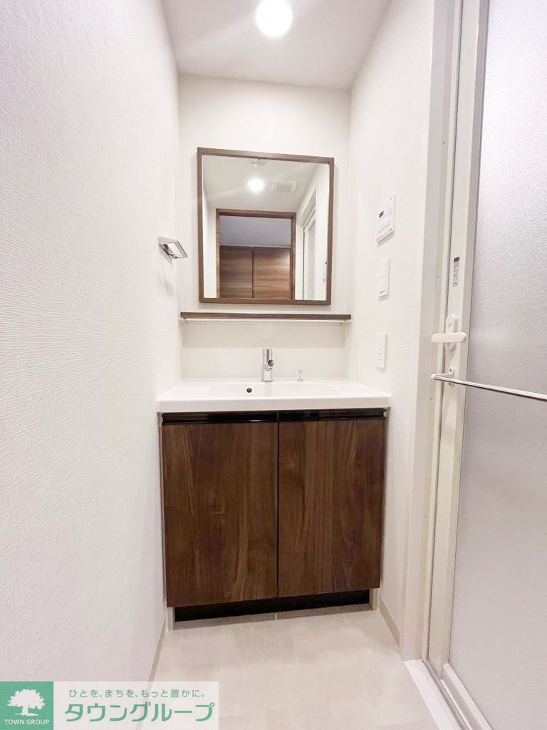 洗面設備　洗面化粧台