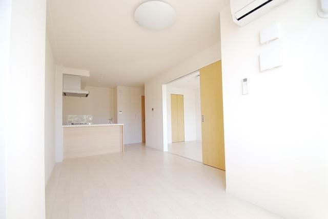 居室・リビング　★お部屋探しはタウンハウジング稲田堤店まで★