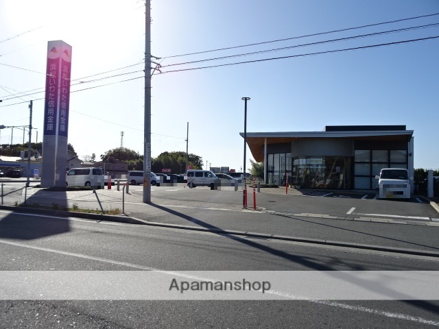 銀行　浜松磐田信用金庫於呂支店（銀行）まで1242m