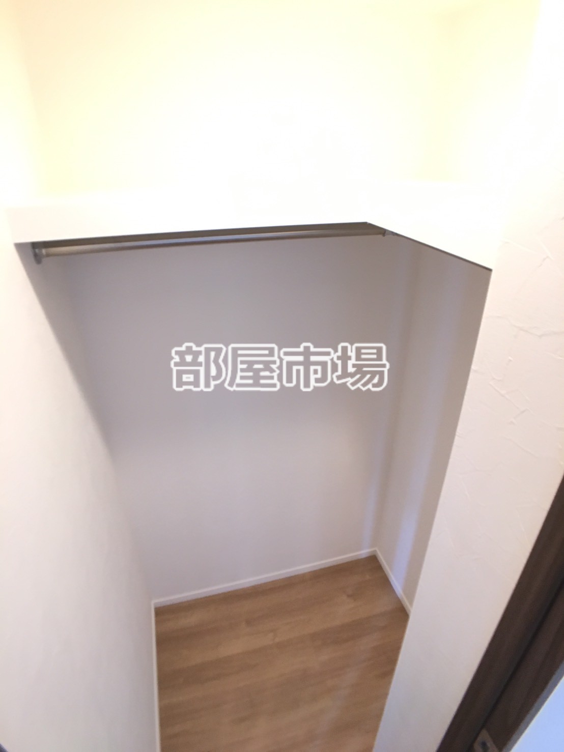 収納　ウォークインクローゼット