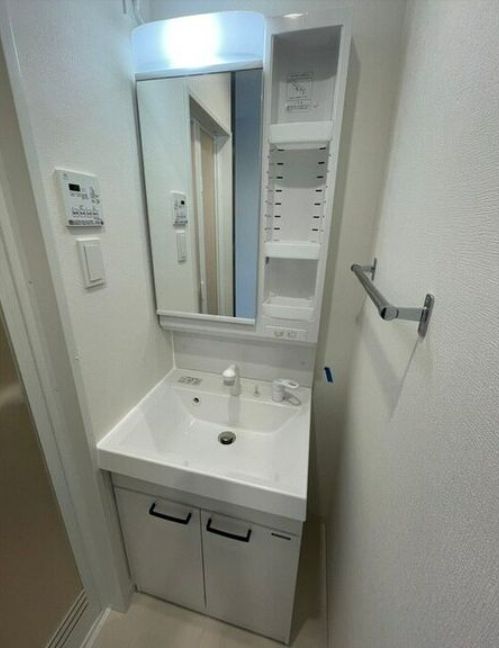 洗面設備　掲載写真・動画は同物件内別号室になります