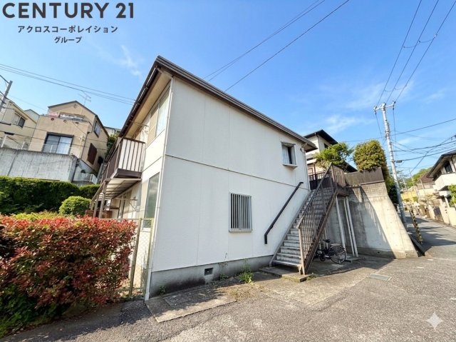 建物外観　敷地内に駐車場があります！