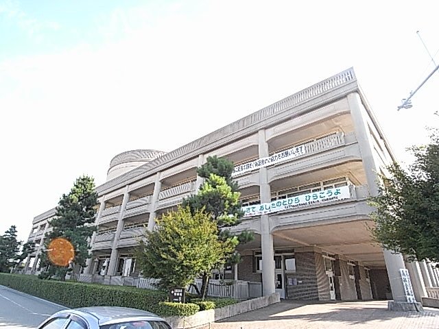 役所　宝塚市役所（役所）まで1800m