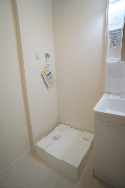 その他　雨の日でもお洗濯ができる！室内洗濯機置場付です☆
