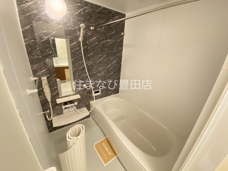 バス・シャワールーム　同型別部屋写真