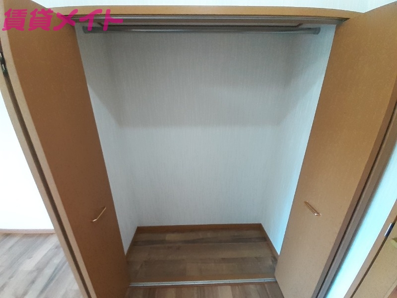 収納　同型参考写真