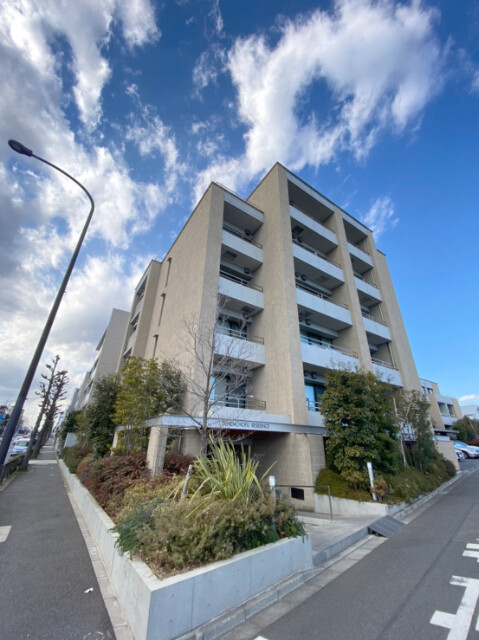 建物外観　外はこのようになっています