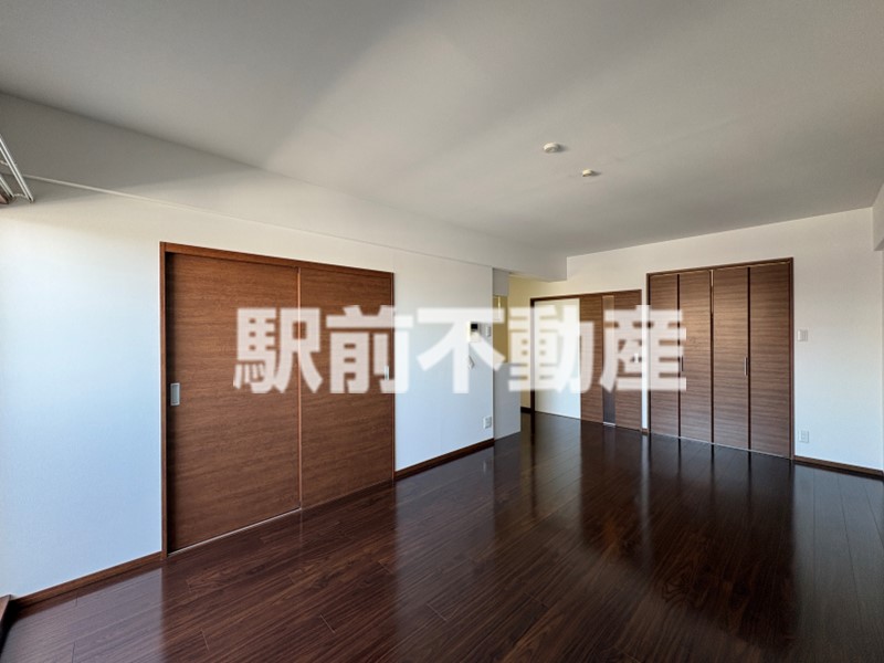 居室・リビング　※同物件別部屋の参考写真・現況優先