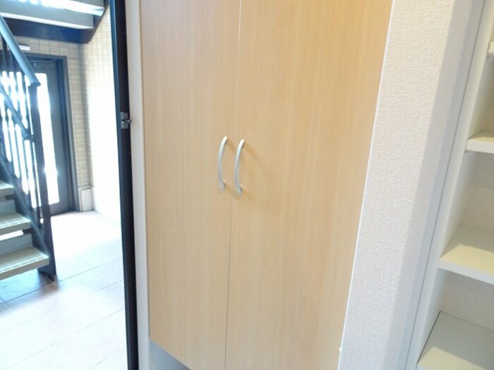 玄関　シューズボックスです
