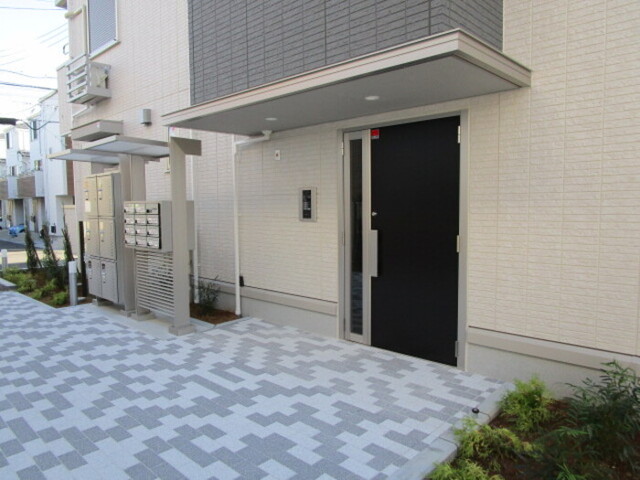 エントランス　オートロック付エントランス