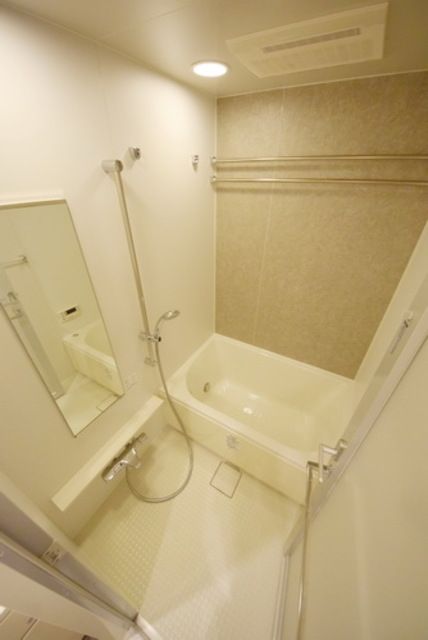 バス・シャワールーム　※別部屋　参考写真