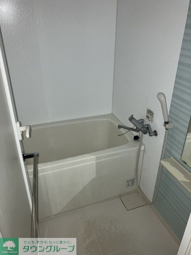 バス・シャワールーム　※同建物別タイプ間取り設備施工例　現況優先