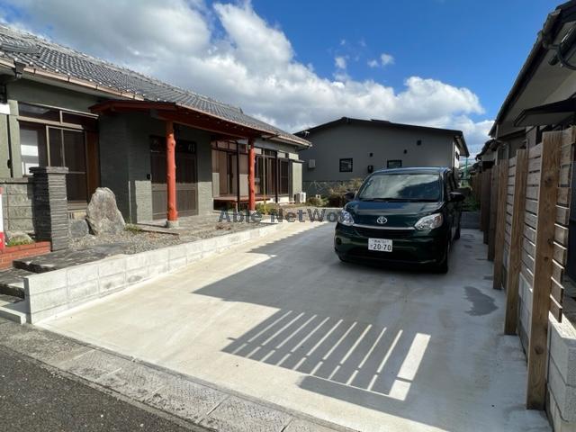 駐車場　駐車場