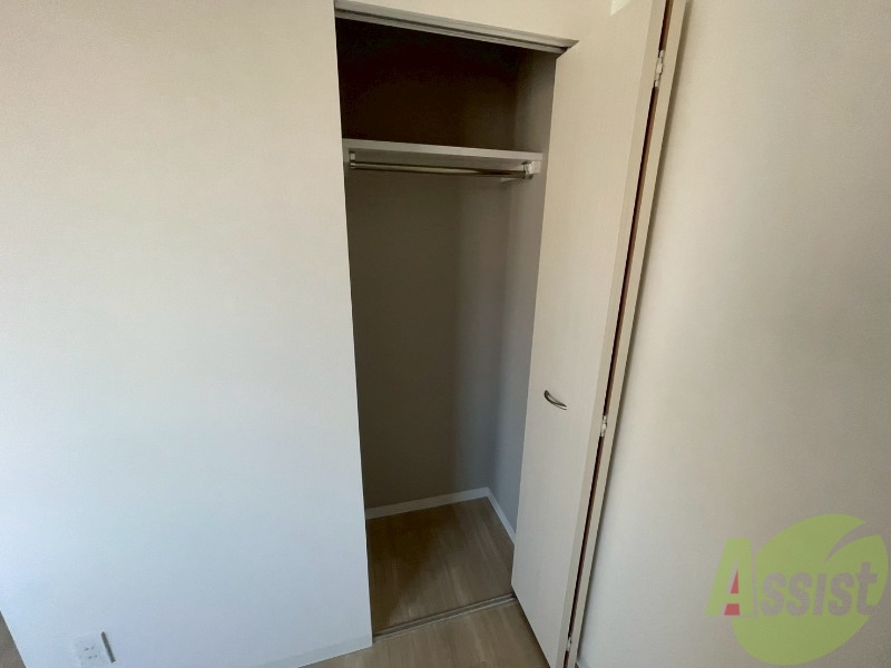 収納　洋室にはクローゼットがあるのですっきり片付きそうです。