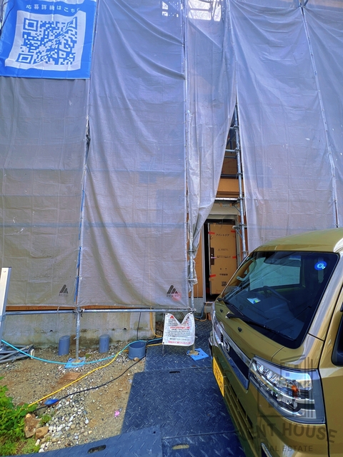 エントランス　外観（建設中）