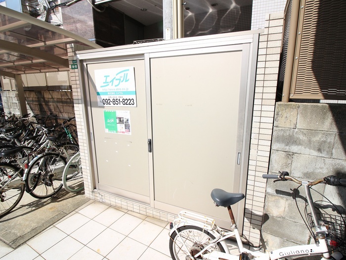 その他　建物専用ゴミ置場