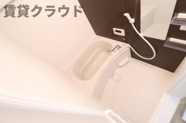 バス・シャワールーム　シックなアクセントパネルが癒やしのお風呂です♪