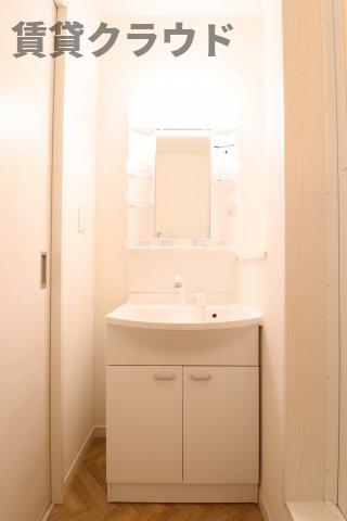 洗面設備　忙しい朝の身支度もこれなら解決！シャンプードレッサー♪
