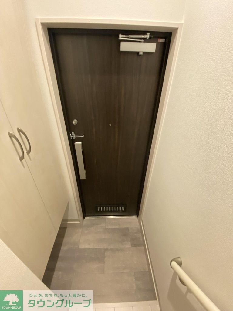 玄関　キッチン