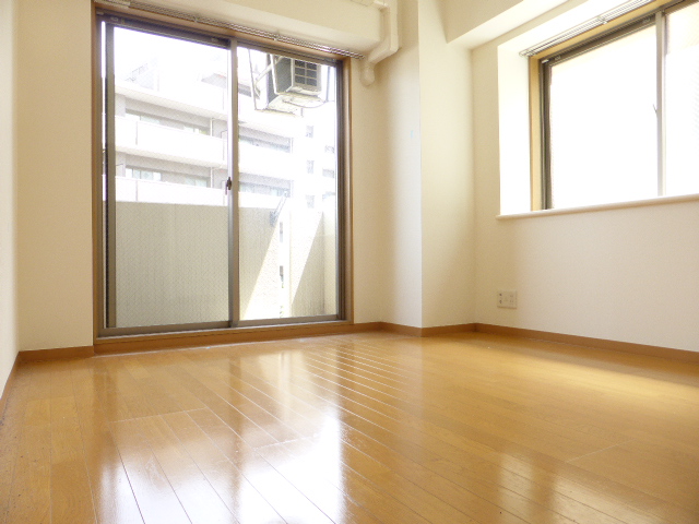居室・リビング　※別部屋参考写真