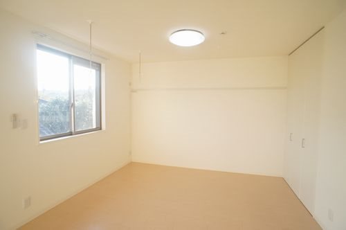 その他部屋・スペース　南側洋室