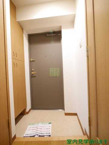 玄関　別部屋の画像になります。