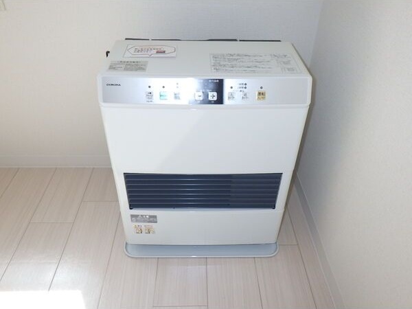 その他設備　灯油ストーブ