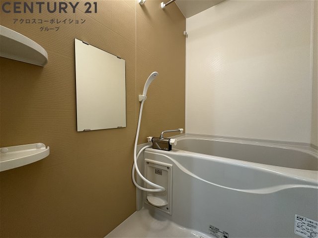 バス・シャワールーム　ゆったりとくつろげる浴室です♪