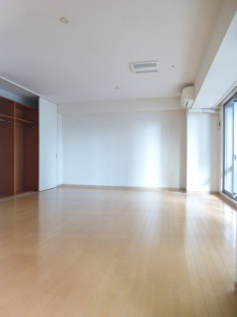 居室・リビング　内観1※別部屋参考写真