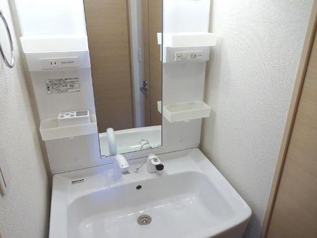 洗面設備　忙しい朝には欠かせない洗面所です