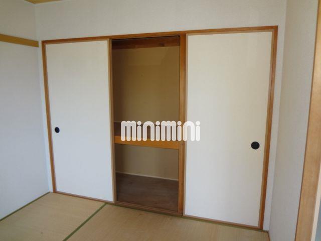 収納　和室には押入れ有