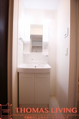 洗面設備　※同じ物件の別部屋です。