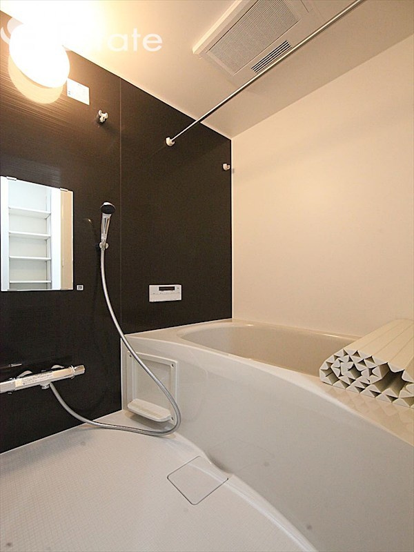バス・シャワールーム　バスルーム