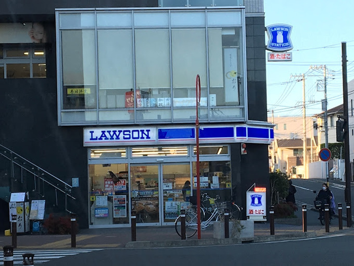 コンビニ　ローソン（コンビニ）まで180m