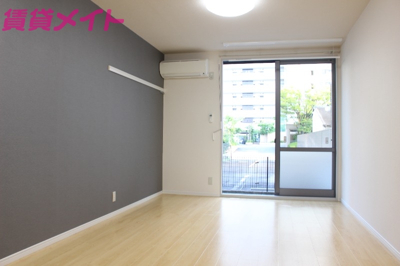 居室・リビング　同タイプ部屋写真です。