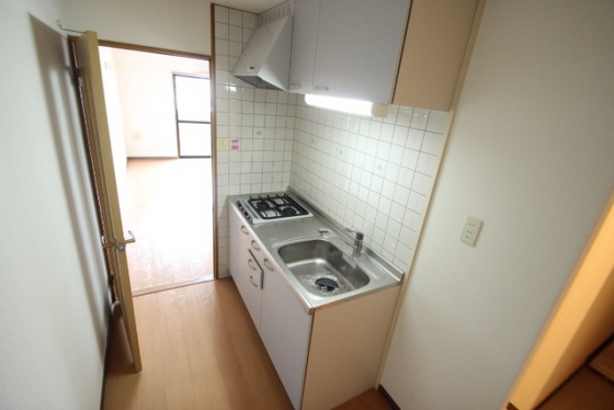 キッチン　※別部屋の写真です