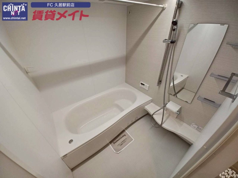 バス・シャワールーム　反転同型タイプ写真