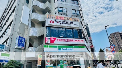 コンビニ　ファミリーマート東陽町駅前店（コンビニ）まで707m