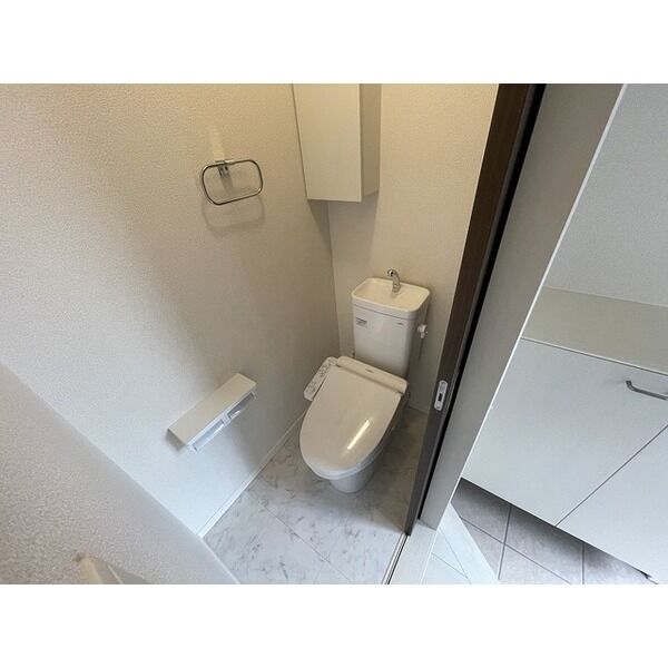 トイレ　ウォシュレット設置済みです！