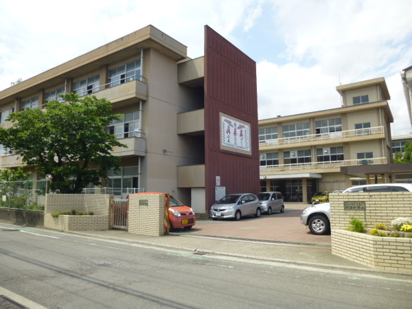 中学校　小田原市立鴨宮中学校（中学校）まで640m
