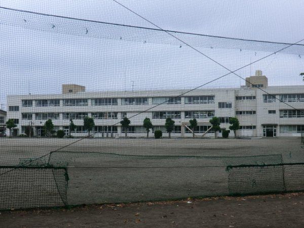 中学校　宇都宮市立陽南中学校（中学校）まで653m