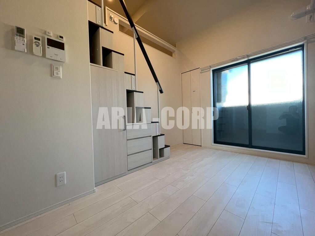 居室・リビング　白を基調とした統一感あるお部屋です！