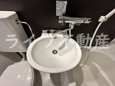 洗面設備　コンパクトで使いやすい洗面所