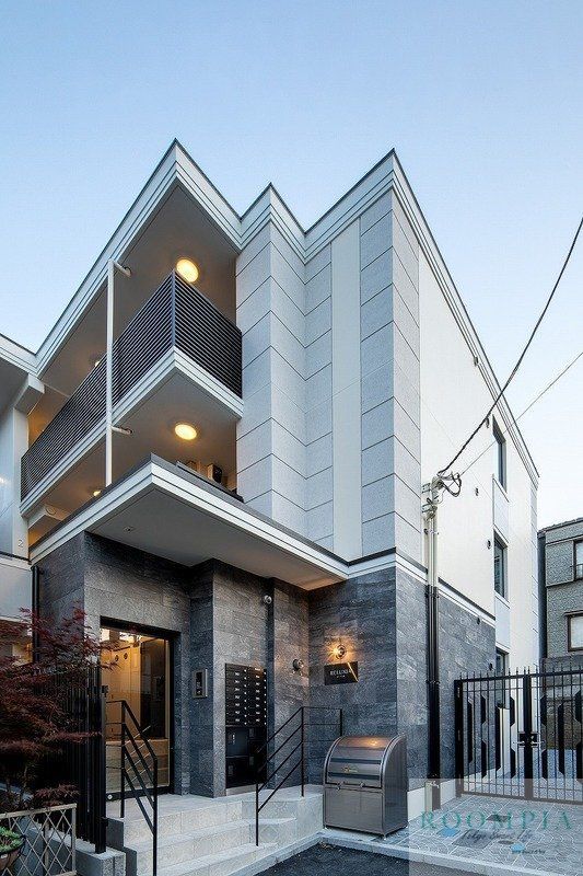 建物外観　エントランス