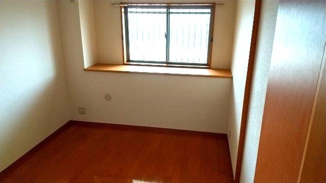 その他部屋・スペース　洋室５、８帖