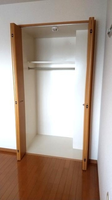 収納　物入（洋５、８帖）