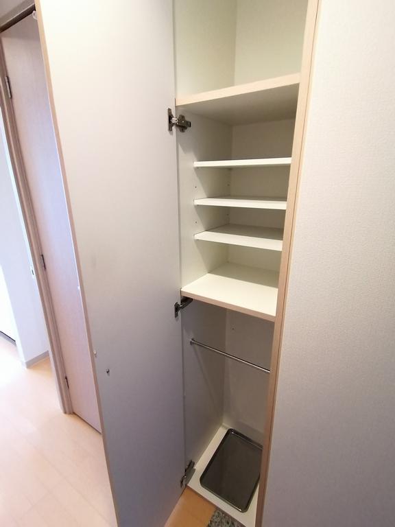 玄関　玄関：シューズＢＯＸ