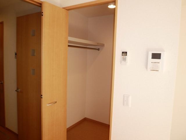 収納　ウォークインクローゼット